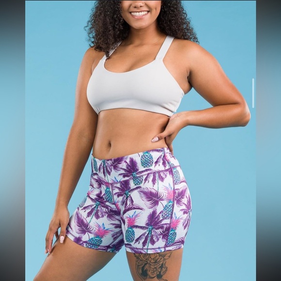 I AM BECOMING Pineapple Shorts - Picture 1 of 7